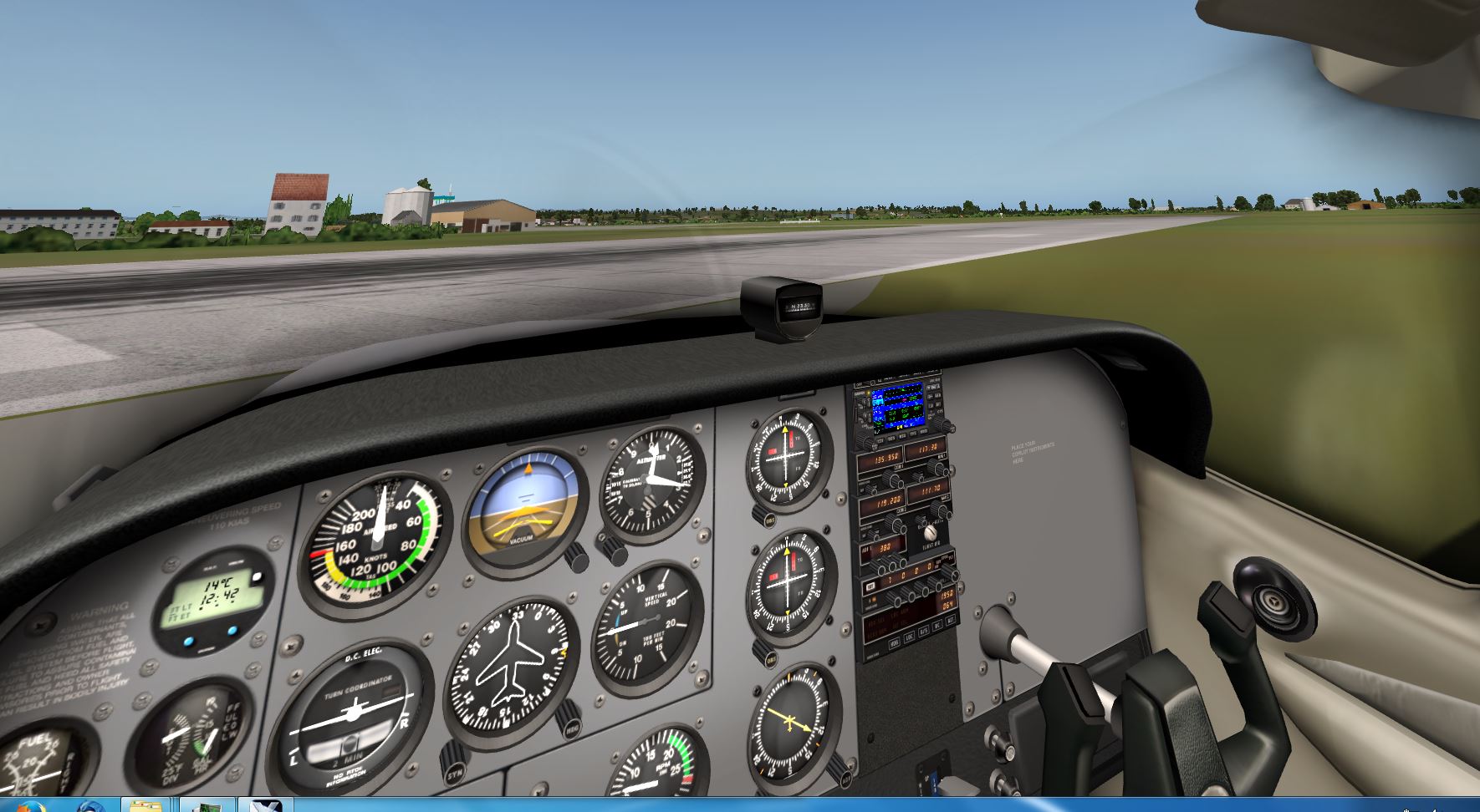 Herbe-Aeroport.20155918279.jpg